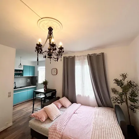 Appartement avec parking privé en plein centre ville, proche plage, eurotunnel, ferry Appartamento