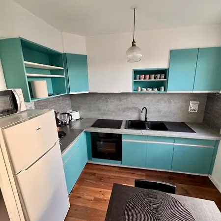 Joli Appartement Avec Parking Prive En Plein Centre Ville *