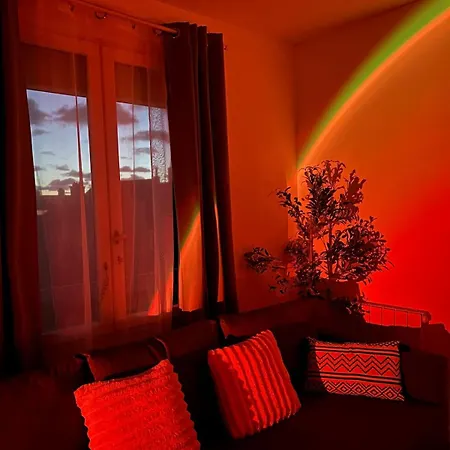 Joli Appartement Avec Parking Prive En Plein Centre Ville شقة