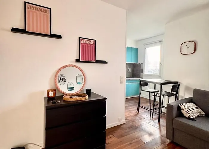 Apartment Avec Parking Prive En Plein Centre Ville, Proche Plage, Eurotunnel, Ferry Et Gare Calais