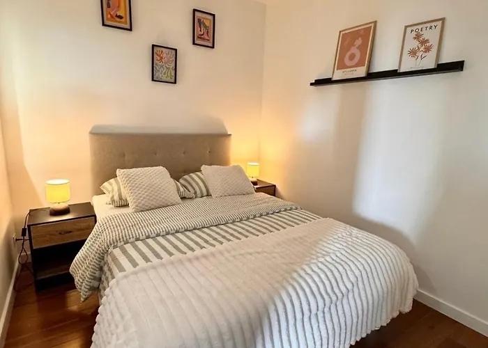 Avec Parking Prive En Plein Centre Ville, Proche Plage, Eurotunnel, Ferry Et Gare Apartment