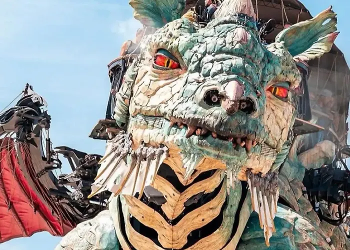 Avec Parking Prive En Plein Centre Ville, Proche Plage, Eurotunnel, Ferry Et Gare * Calais