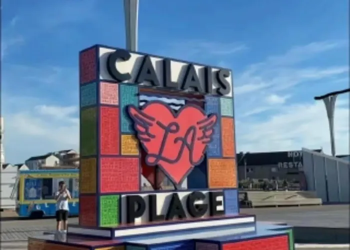 Apartment Avec Parking Prive En Plein Centre Ville, Proche Plage, Eurotunnel, Ferry Et Gare *